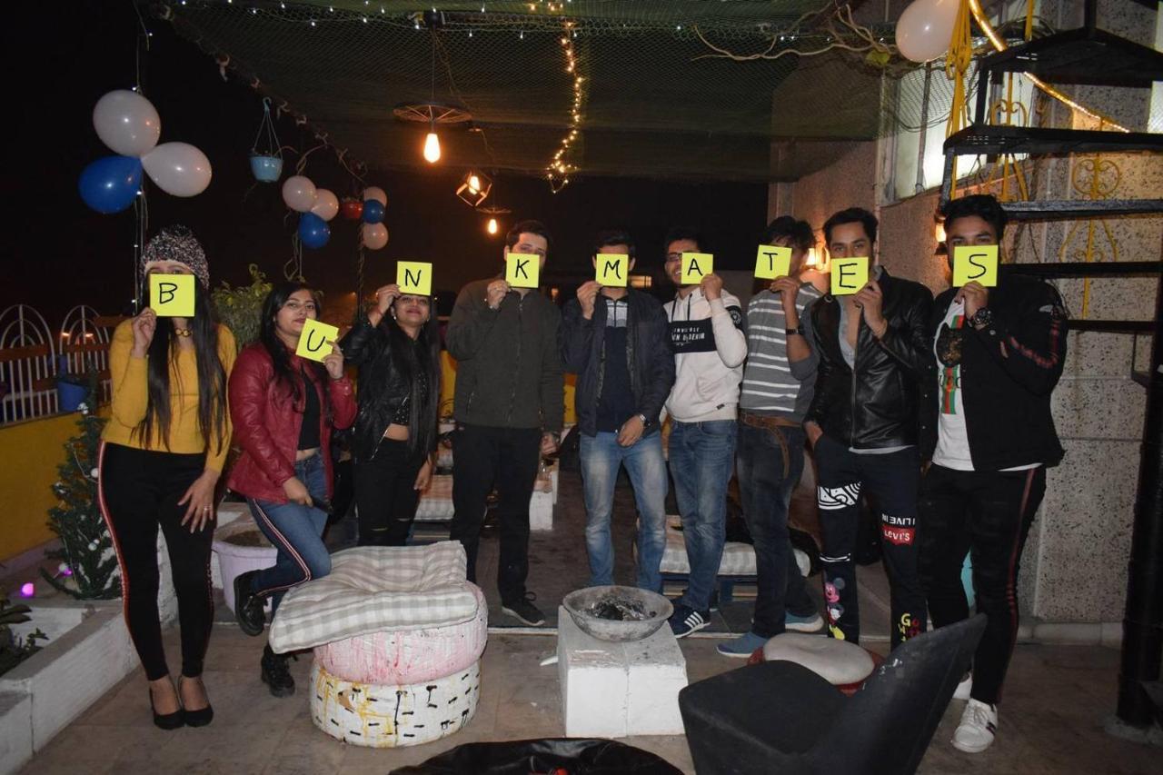 Bunkmates Hostel New Delhi Bagian luar foto