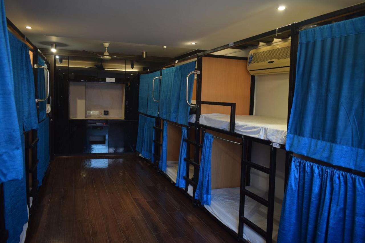 Bunkmates Hostel New Delhi Bagian luar foto